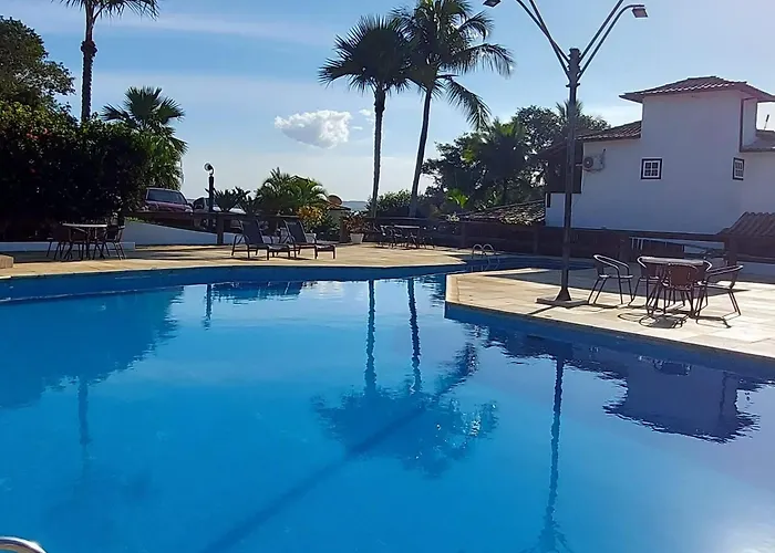 Casa Em Condominio De Alto Padrao-Buzios- Localizada No Melhor Bairro-Geriba-4 Quartos Sendo 3 Suites-Ar Cond Em Todos Os Quartos-4 Banheiros-Churrasqueira-Piscina-Sauna-Tv Sky-Internet-16 Hospedes