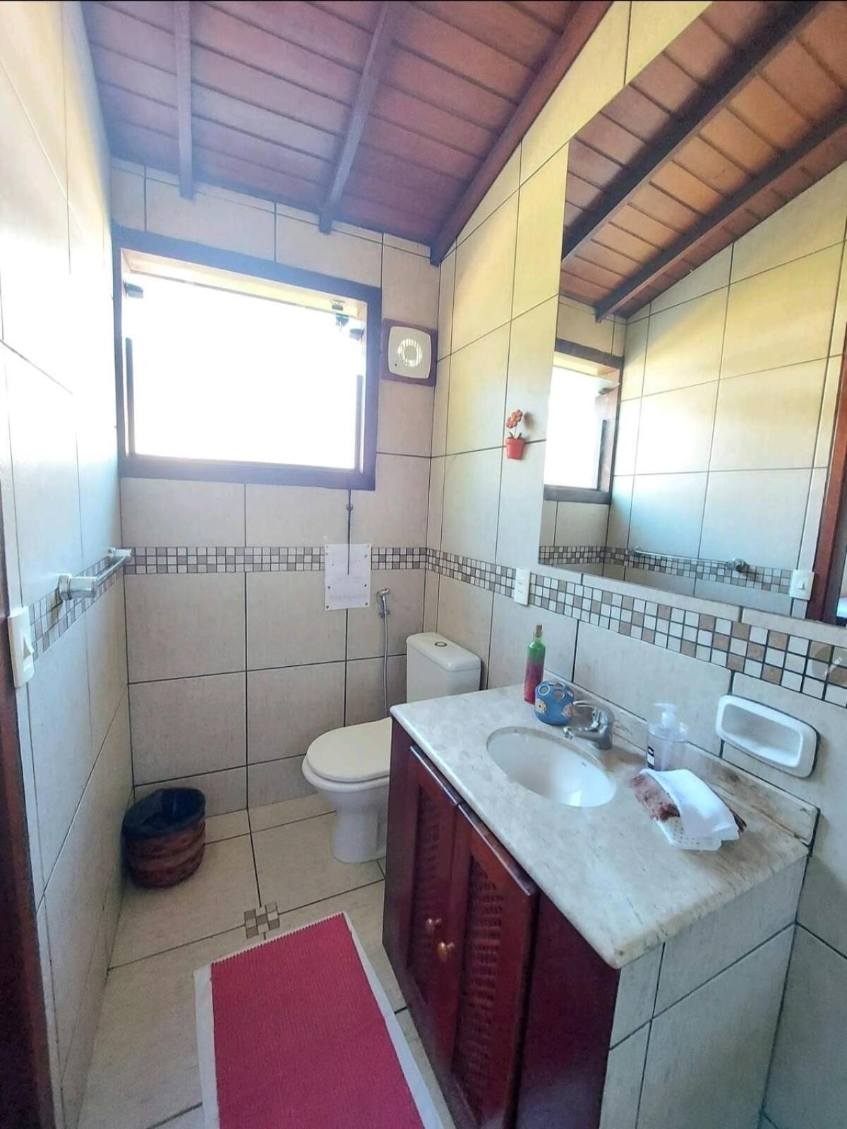 Casa Em De Alto Padrao-buzios- Localizada No Bairro-geriba-4 Quartos Sendo 3 Suites-ar Cond Em Todos Os Quartos-4 Banheiros-churrasqueira-piscina-sauna-tv Sky-internet-16 * Búzios