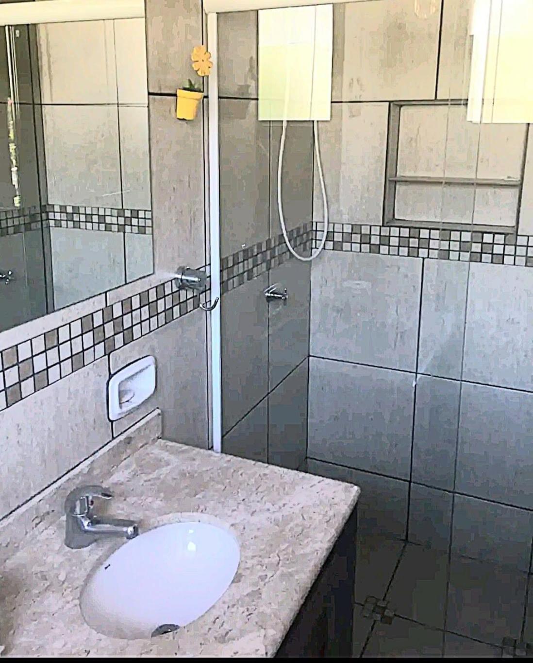 Casa Em De Alto Padrao-buzios- Localizada No Bairro-geriba-4 Quartos Sendo 3 Suites-ar Cond Em Todos Os Quartos-4 Banheiros-churrasqueira-piscina-sauna-tv Sky-internet-16 Casa de férias Búzios