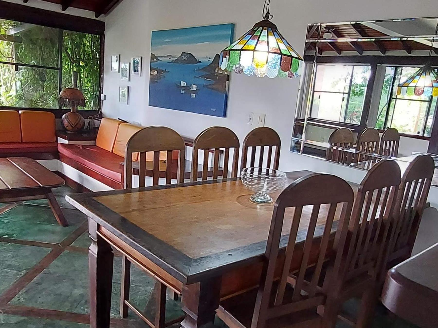 Casa Em De Alto Padrao-buzios- Localizada No Bairro-geriba-4 Quartos Sendo 3 Suites-ar Cond Em Todos Os Quartos-4 Banheiros-churrasqueira-piscina-sauna-tv Sky-internet-16